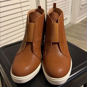 FELICIA LEATHER | Brown Original Platform Wedge Sneaker Bootie